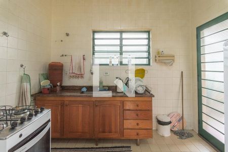 Casa à venda com 300m², 3 quartos e 2 vagas Casa à venda com 300m², 3 quartos e 2 vagasCozinha