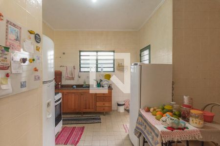 Casa à venda com 300m², 3 quartos e 2 vagas Casa à venda com 300m², 3 quartos e 2 vagasCozinha