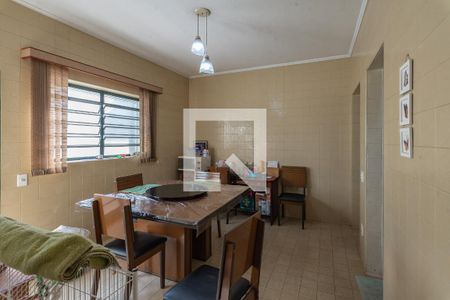 Casa à venda com 300m², 3 quartos e 2 vagas Casa à venda com 300m², 3 quartos e 2 vagasCopa
