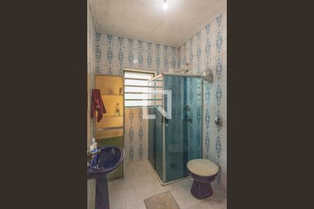 Casa à venda com 300m², 3 quartos e 2 vagas Casa à venda com 300m², 3 quartos e 2 vagasBanheiro Social