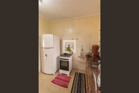 Casa à venda com 300m², 3 quartos e 2 vagas Casa à venda com 300m², 3 quartos e 2 vagasCozinha