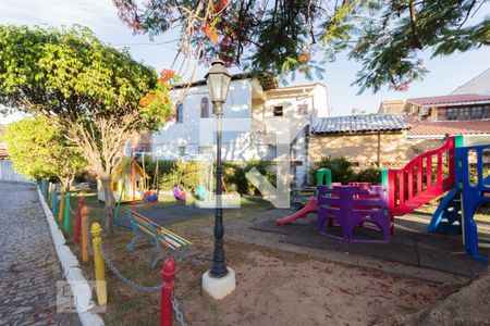 Casa de condomínio à venda com 181m², 3 quartos e 2 vagasPlayground