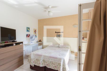 Casa de condomínio à venda com 181m², 3 quartos e 2 vagasSuíte 1