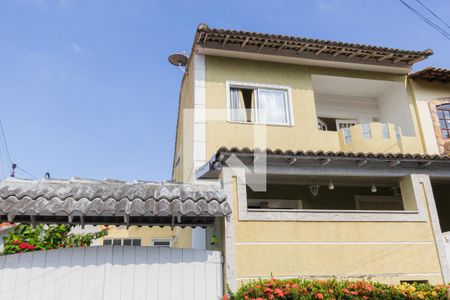 Casa de condomínio à venda com 181m², 3 quartos e 2 vagasFachada da Casa