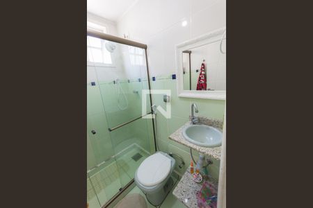 Casa de condomínio à venda com 181m², 3 quartos e 2 vagasBanheiro Social