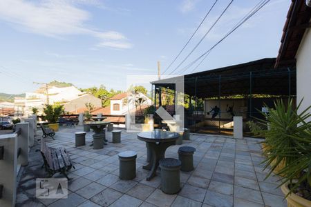 Casa de condomínio à venda com 181m², 3 quartos e 2 vagasPraça