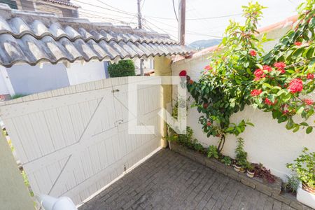 Casa de condomínio à venda com 181m², 3 quartos e 2 vagasGaragem