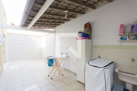 Casa de condomínio à venda com 181m², 3 quartos e 2 vagasÁrea de Serviço