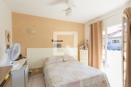 Casa de condomínio à venda com 181m², 3 quartos e 2 vagasSuíte 1