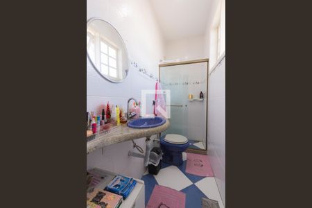 Casa de condomínio à venda com 181m², 3 quartos e 2 vagasBanheiro da Suíte 2