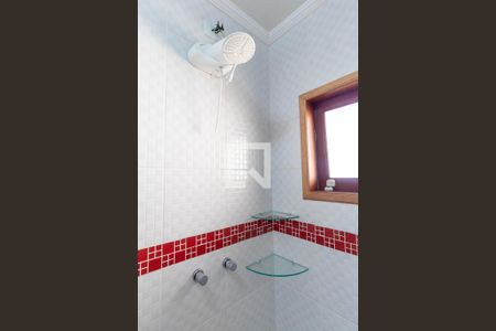 Casa à venda com 200m², 3 quartos e 2 vagas Casa à venda com 200m², 3 quartos e 2 vagasBanheiro da Suíte 1