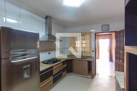 Casa à venda com 200m², 3 quartos e 2 vagas Casa à venda com 200m², 3 quartos e 2 vagasCozinha