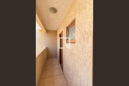 Casa à venda com 200m², 3 quartos e 2 vagas Casa à venda com 200m², 3 quartos e 2 vagasVaranda