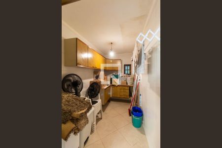 Casa à venda com 200m², 3 quartos e 2 vagas Casa à venda com 200m², 3 quartos e 2 vagasÁrea de Serviço