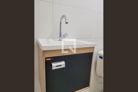 Apartamento à venda com 40m², 2 quartos e sem vaga Apartamento à venda com 40m², 2 quartos e sem vagaBanheiro