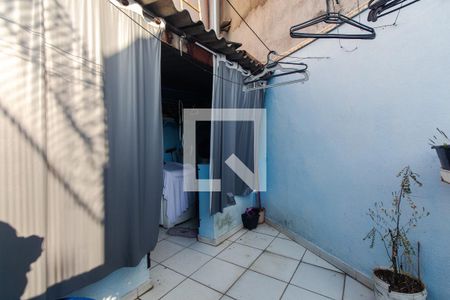 Casa à venda com 230m², 3 quartos e 6 vagasQuintal