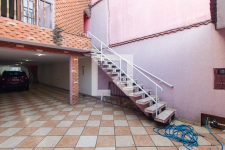 Casa à venda com 230m², 3 quartos e 6 vagasEntrada