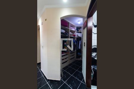 Casa à venda com 230m², 3 quartos e 6 vagasCloset