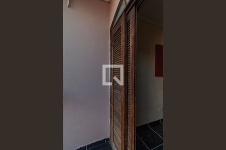 Casa à venda com 230m², 3 quartos e 6 vagasVaranda