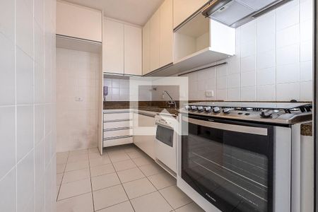 Apartamento para alugar com 95m², 2 quartos e 2 vagasCozinha