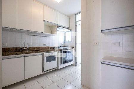 Apartamento para alugar com 95m², 2 quartos e 2 vagasCozinha