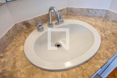 Apartamento para alugar com 95m², 2 quartos e 2 vagasSuíte - Banheiro