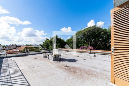 Casa à venda com 218m², 3 quartos e 3 vagasTerraço