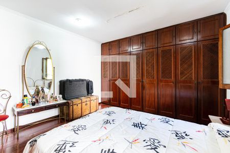 Casa à venda com 218m², 3 quartos e 3 vagasSuíte 1