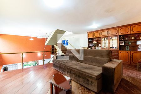 Casa à venda com 218m², 3 quartos e 3 vagasSala de TV