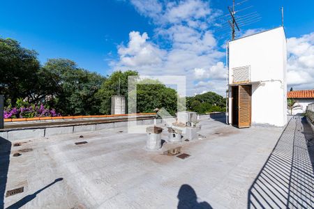 Casa à venda com 218m², 3 quartos e 3 vagasTerraço