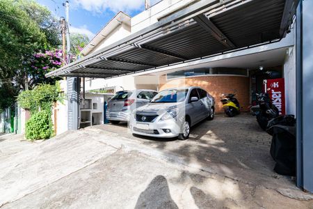 Casa à venda com 218m², 3 quartos e 3 vagasGaragem