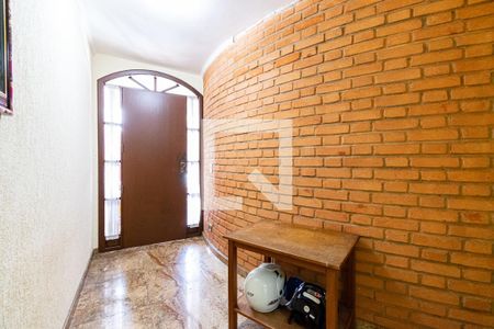 Casa à venda com 218m², 3 quartos e 3 vagasHall