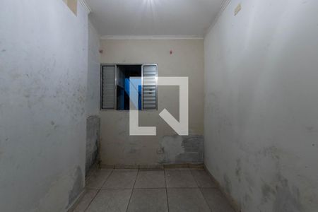 v de casa para alugar com 2 quartos, 40m² em Parque dos Bancários, São Paulo