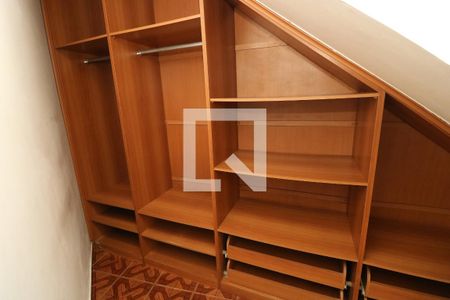 Casa à venda com 550m², 4 quartos e 2 vagasCloset
