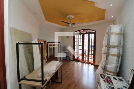 Casa à venda com 550m², 4 quartos e 2 vagasQuarto