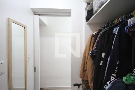 Casa à venda com 185m², 4 quartos e 3 vagasCloset