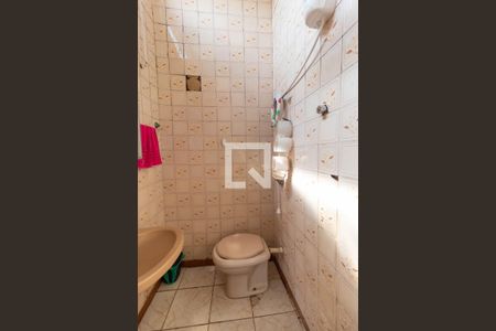 Edícula - Banheiro de casa à venda com 4 quartos, 400m² em Burgo Paulista, São Paulo