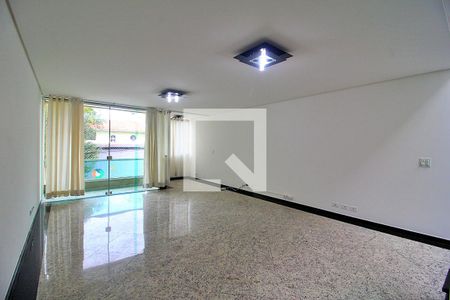 Sala de casa à venda com 3 quartos, 240m² em Vila Gilda, Santo André