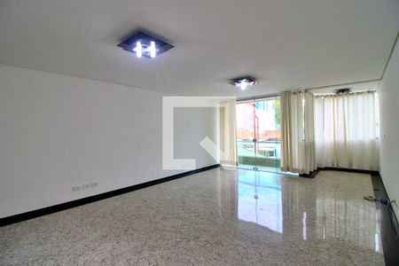 Sala de casa à venda com 3 quartos, 240m² em Vila Gilda, Santo André