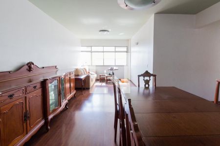 Sala de apartamento à venda com 3 quartos, 118m² em Sumaré, São Paulo