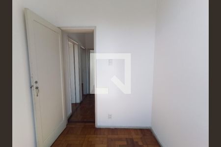 Casa à venda com 73m², 3 quartos e 3 vagasPequeno cômodo