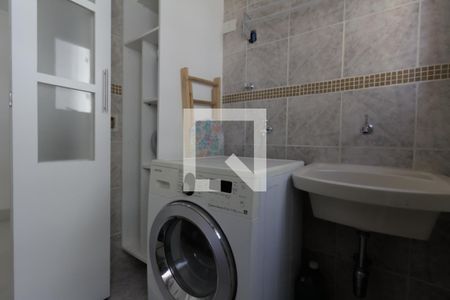 Apartamento à venda com 43m², 1 quarto e 1 vaga Apartamento à venda com 43m², 1 quarto e 1 vagaÁrea de Serviço