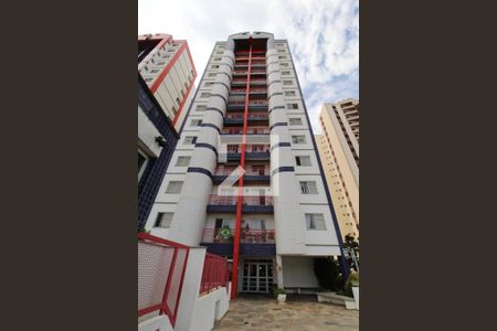 Apartamento para alugar com 65m², 2 quartos e 1 vagaFachada