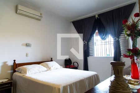 Quarto 1 de casa à venda com 5 quartos, 570m² em Planalto Paulista, São Paulo