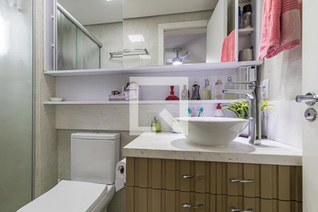 Banheiro da Suíte de apartamento para alugar com 3 quartos, 87m² em Bom Fim, Porto Alegre