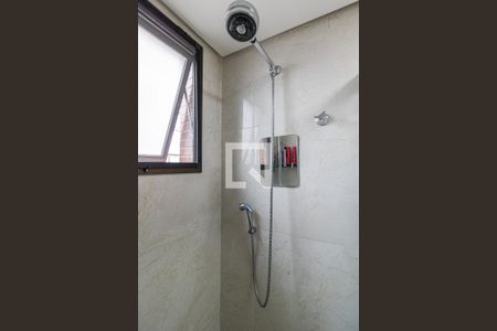 Banheiro da Suíte de apartamento à venda com 3 quartos, 87m² em Bom Fim, Porto Alegre