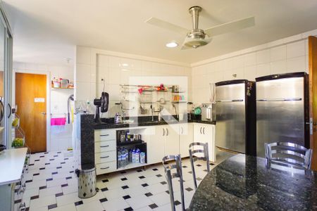 Apartamento para alugar com 550m², 5 quartos e 5 vagasCozinha e Área de Serviço