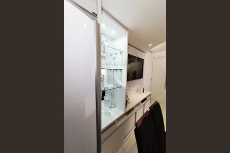 Apartamento à venda com 54m², 2 quartos e 1 vaga Apartamento à venda com 54m², 2 quartos e 1 vagaCozinha e sala