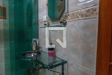 Casa à venda com 175m², 2 quartos e 2 vagasBanheiro Suíte