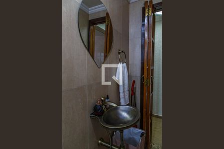 Casa à venda com 175m², 2 quartos e 2 vagasBanheiro 3